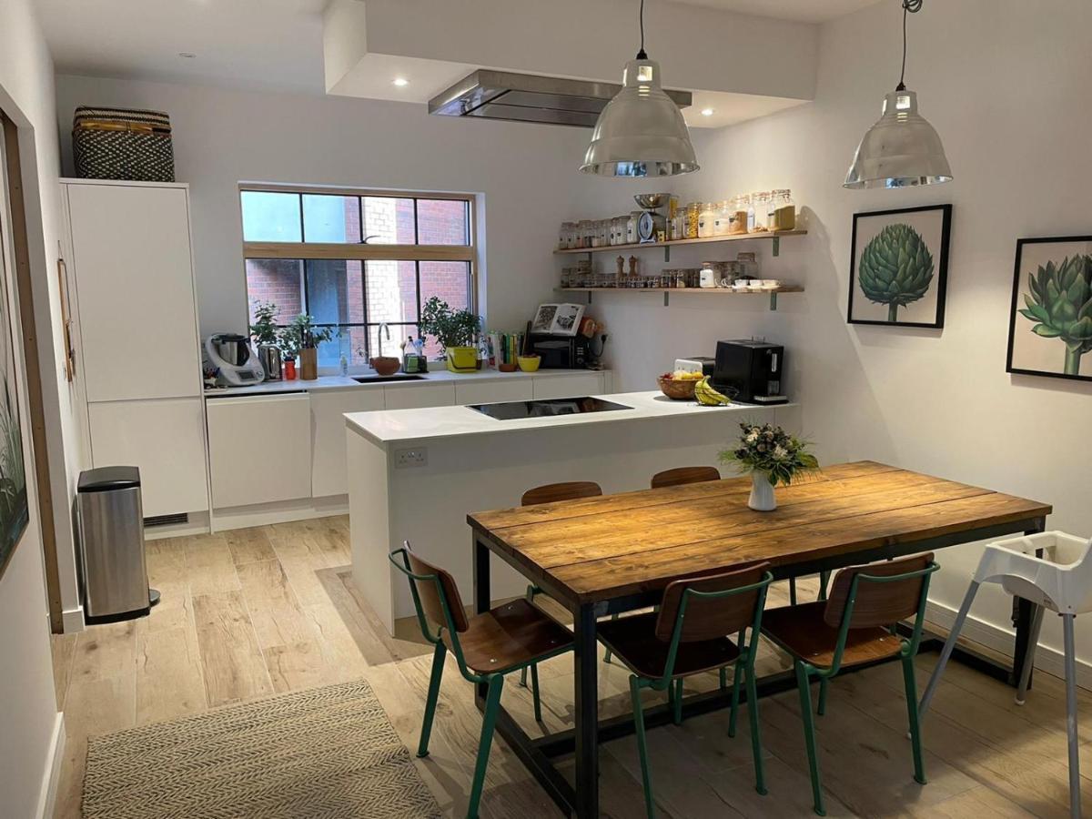 Ideal Getaway - 3 Bed Harbourside Feriehus *